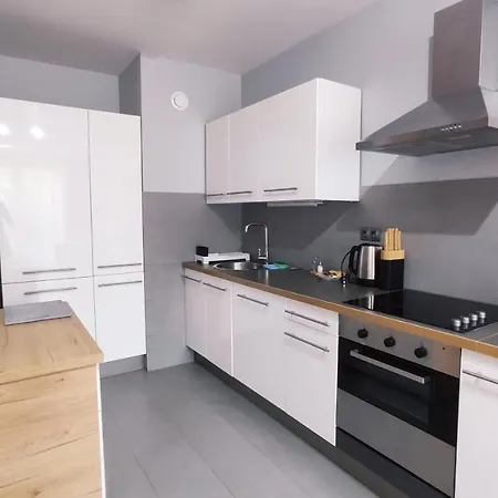 Szlak 50 By Homeprime Apartment